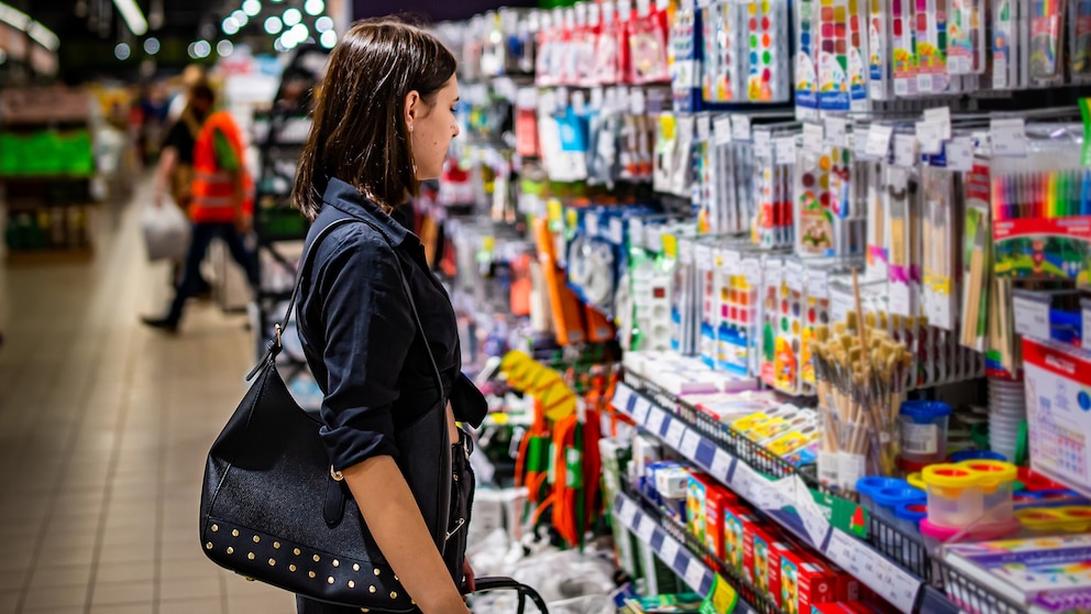 Parents Stunned by Nearly $900 Back-to-School Shopping Costs