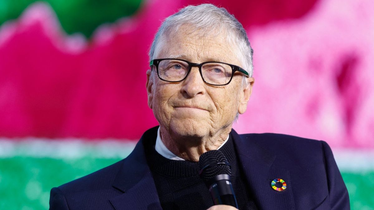 Bill Gates' Startling Prediction: Could AI Lead to a Billion Deaths?