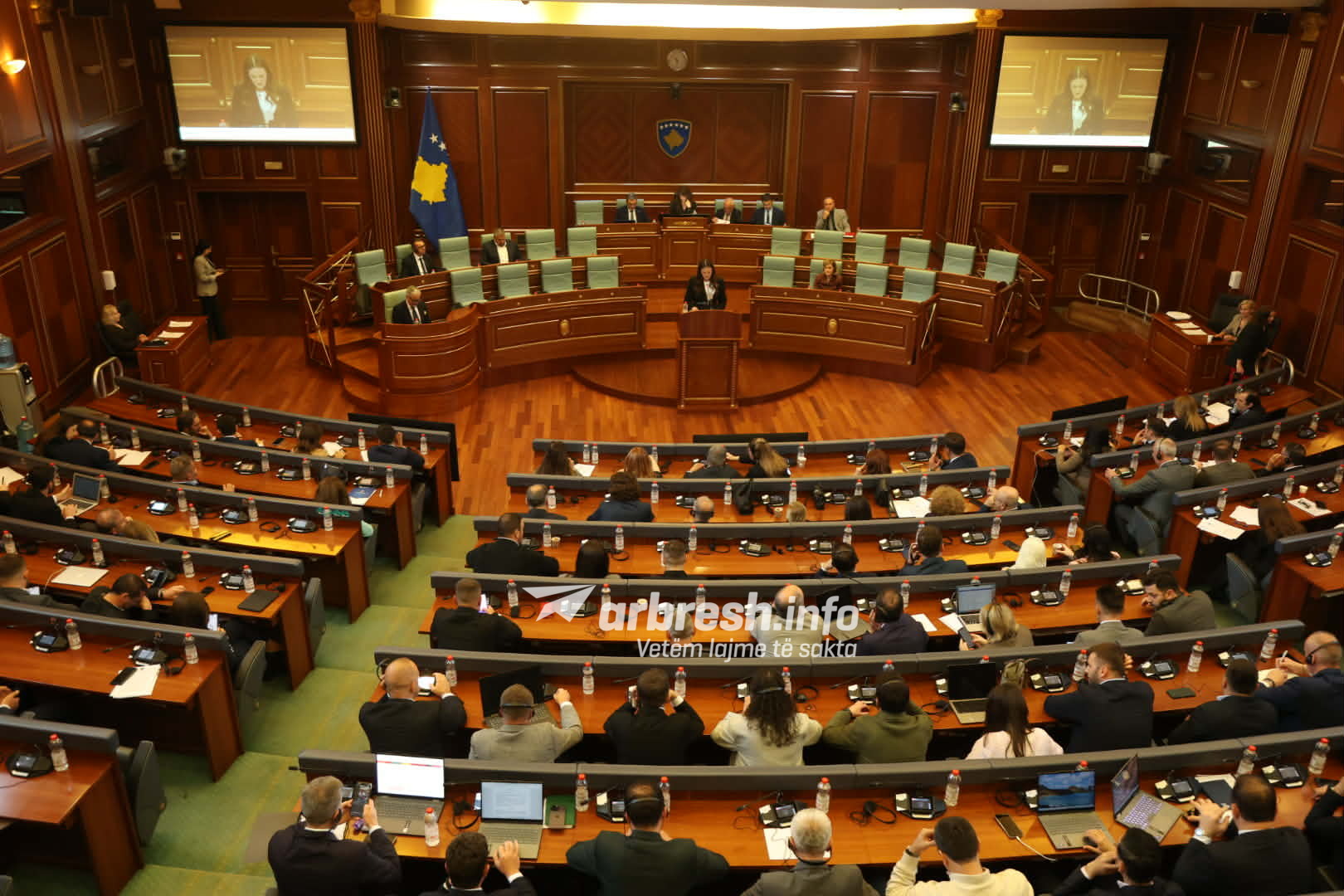 Kosovo Assembly approves anti-money laundering amendments with 61 votes as opposition is absent