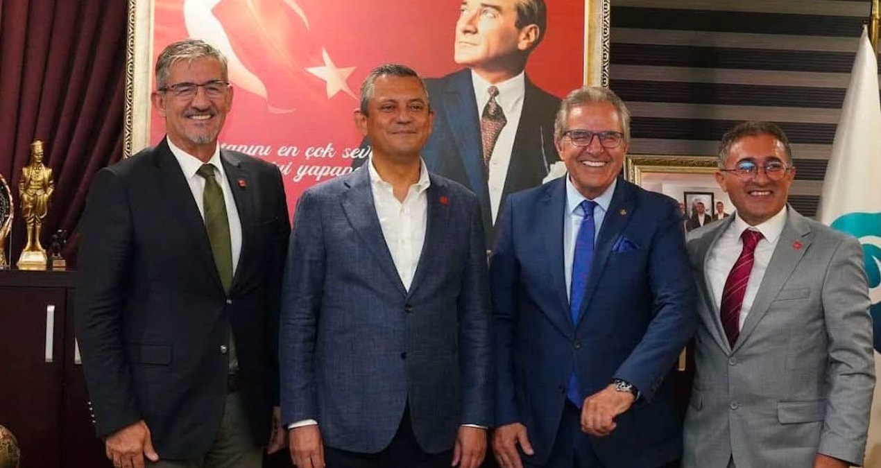 Bandırma Belediye Başkanı Dursun Mirza'nın Yeni Parti'ye Geçişi Gündem Yarattı