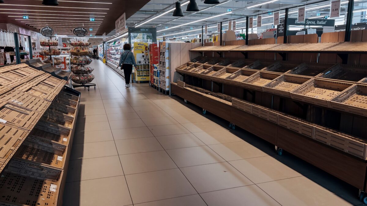 Proteste dei tir: supermercati vuoti per almeno una settimana